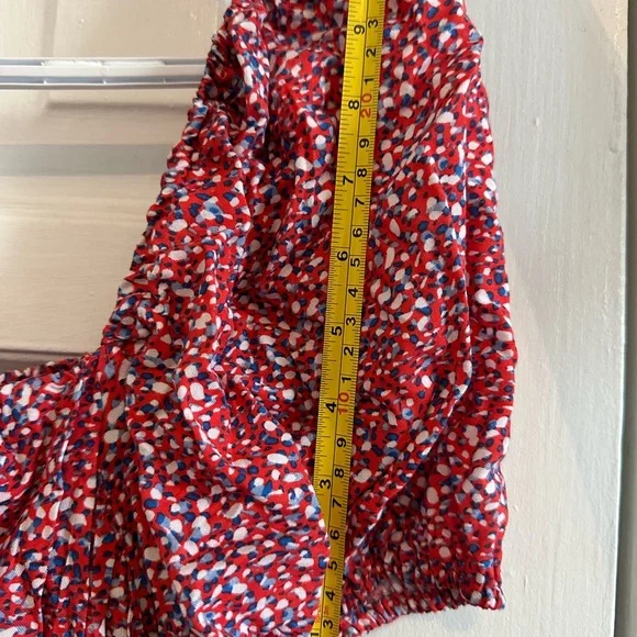 Tops - Picture 14 of 15